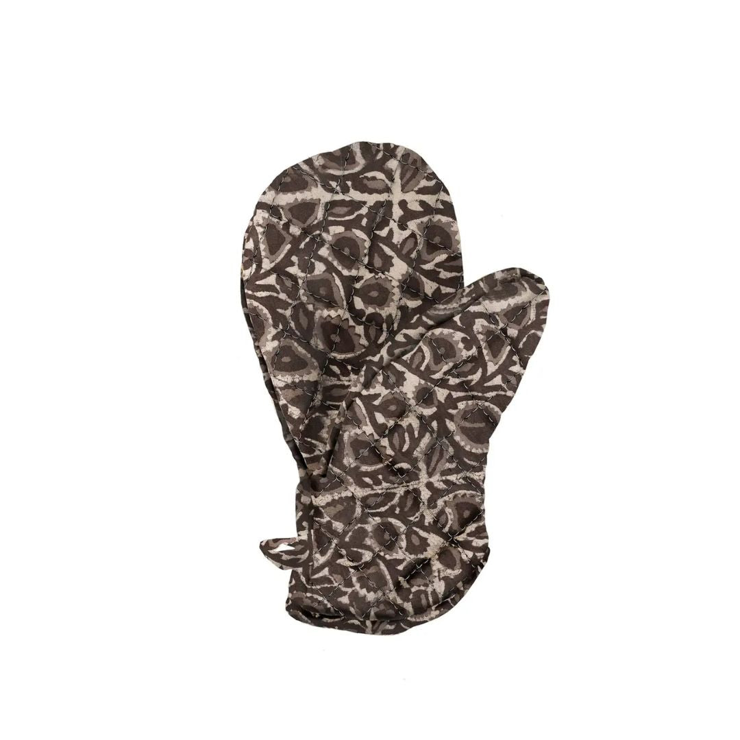 The Celeste Oven Mitt