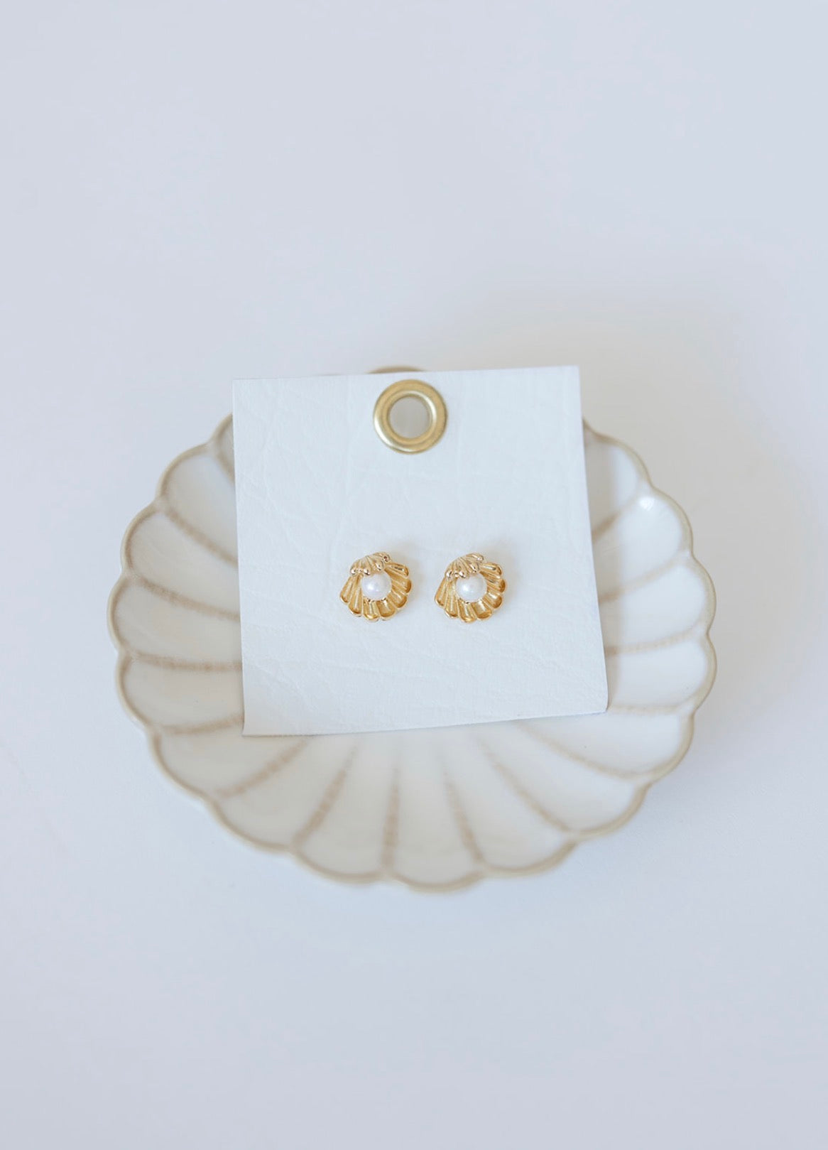 Oyster Shell Stud