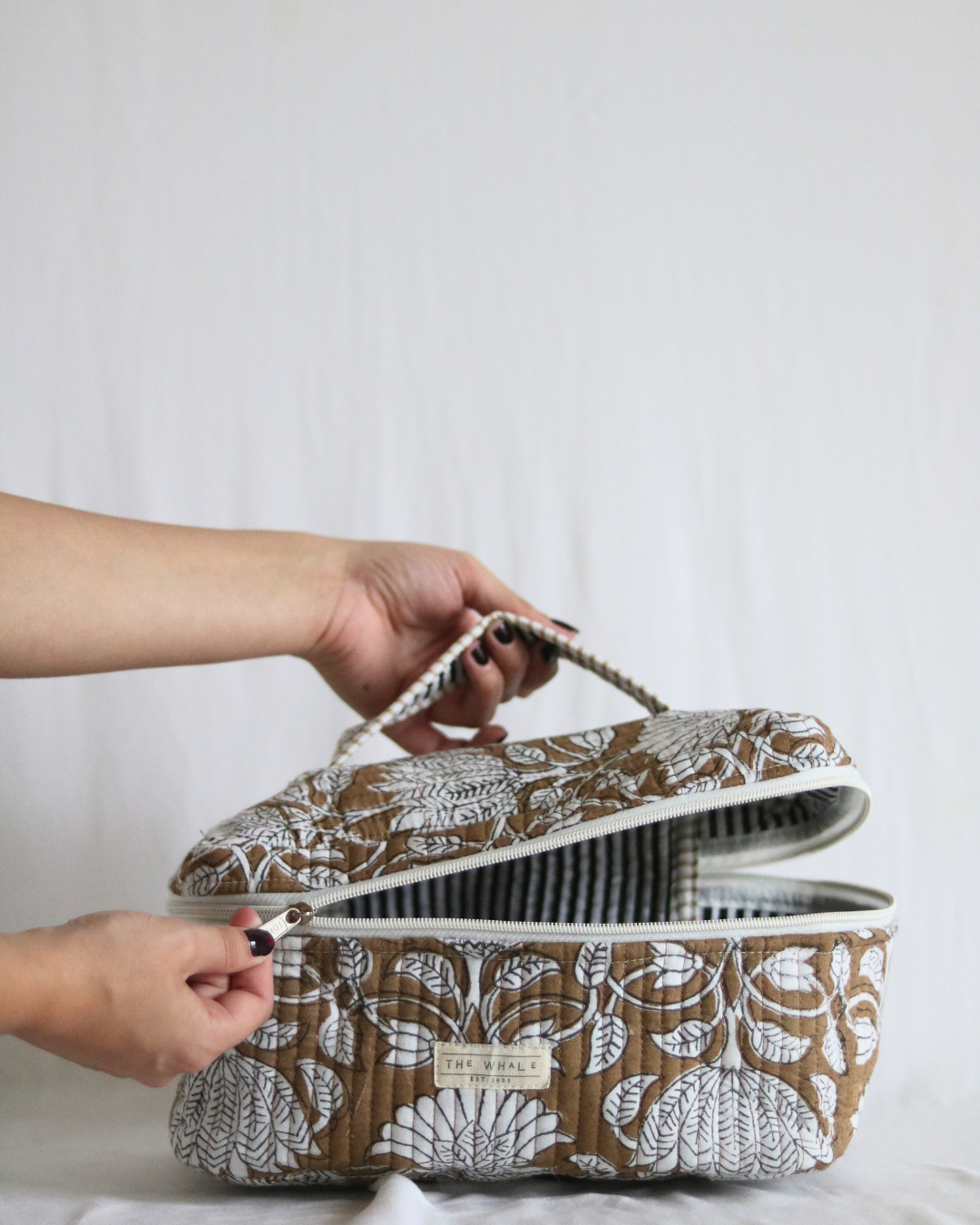 The Hamptons Makeup Bag