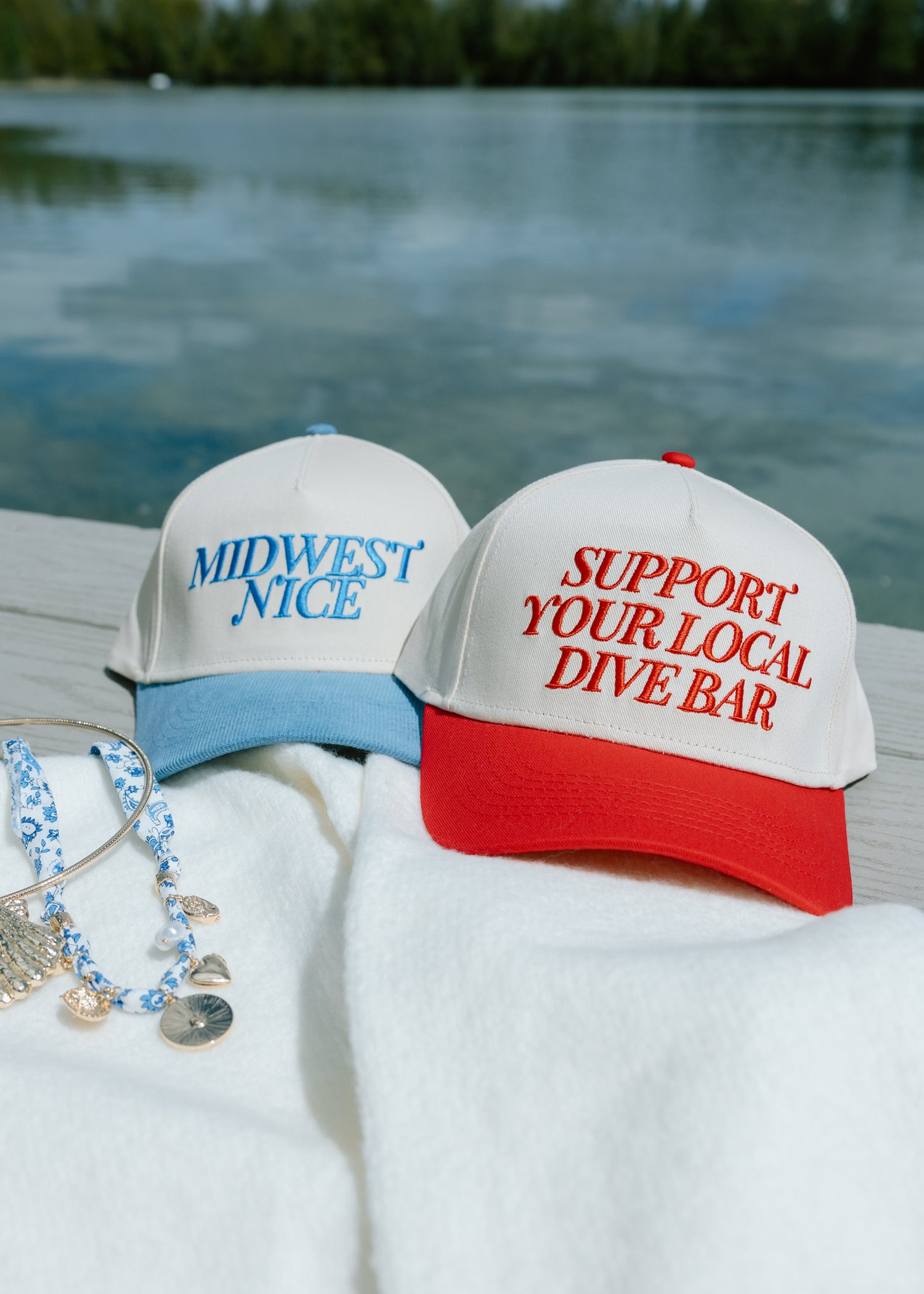Apparel / Accessories