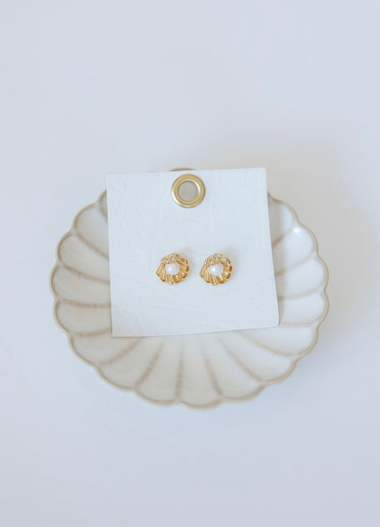 Oyster Shell Stud